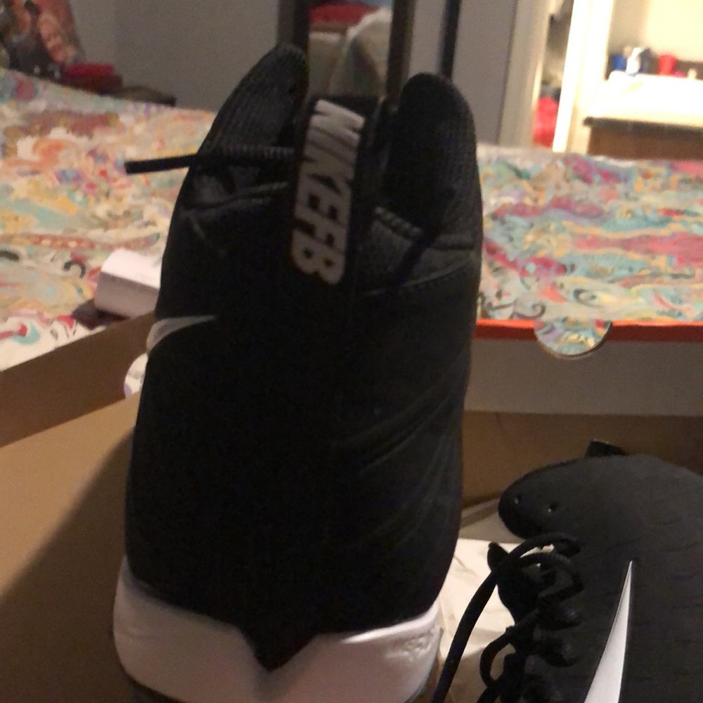 Nike - Picture 5 of 6